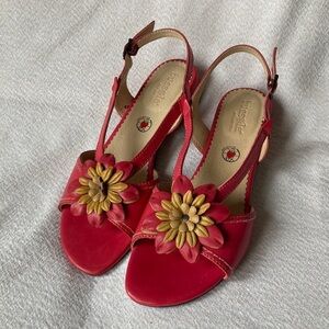 Bussola pink & tan flower design leather sandals Size 40 (US 8.5-9)